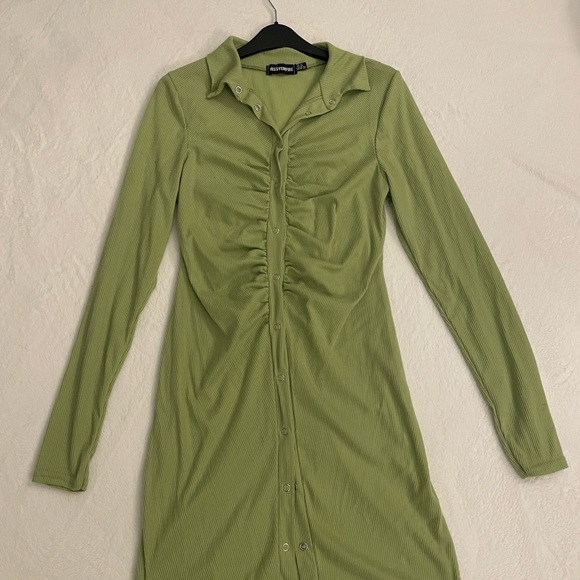 MissyEmpire long sleeve ruched front mini dress in Lime - Picture 3 of 4